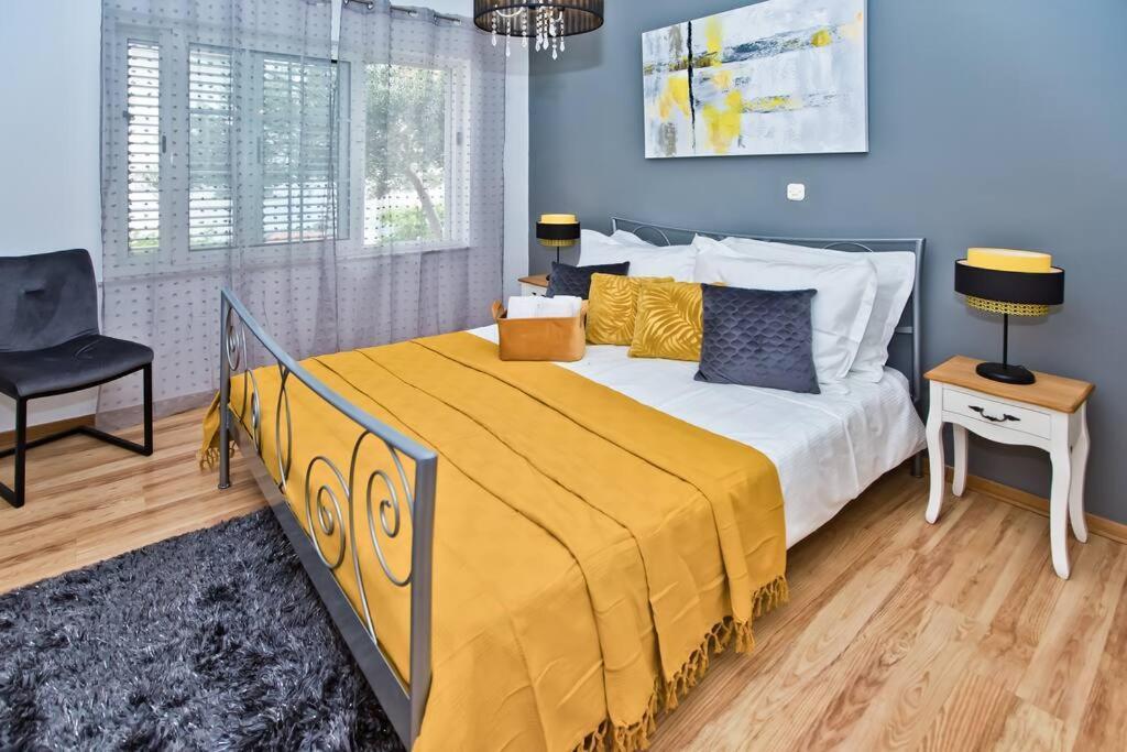 Apartman Tino With Two Sunny Terace 赫瓦尔 外观 照片