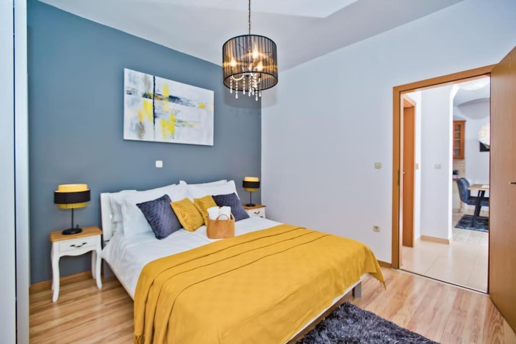 Apartman Tino With Two Sunny Terace 赫瓦尔 外观 照片